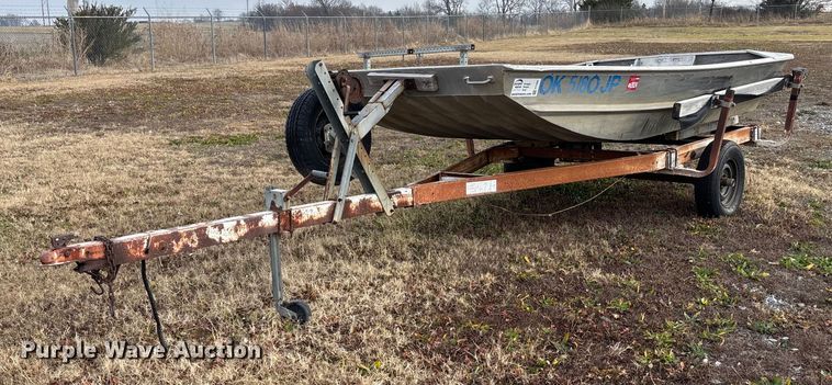 1990 F&F Boat - FI1562