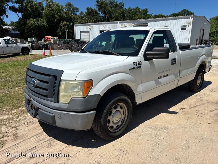 2011 Ford F150 pickup truck - DU6359