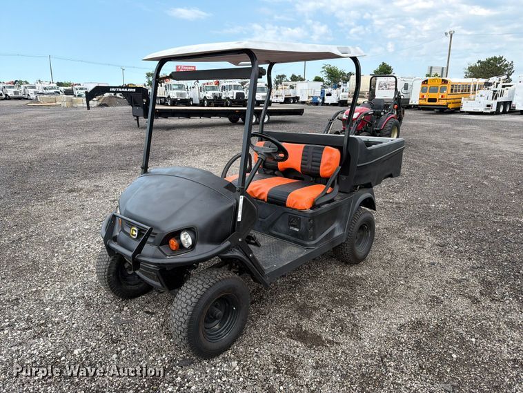 2022 Cushman Hauler 800X golf cart - EG9237