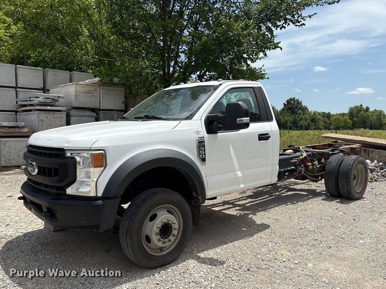 2020 Ford F550 Super Duty truck cab and chassis - EN0386