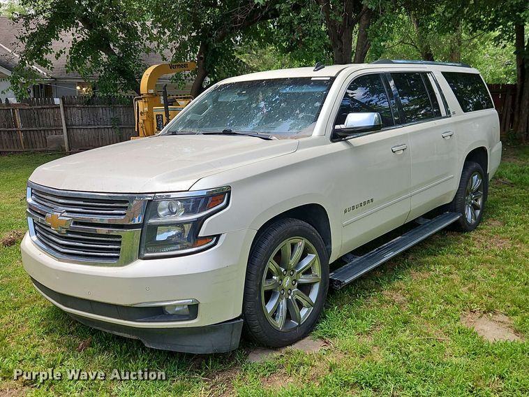 2015 Chevrolet Suburban 1500  SUV - EO8548