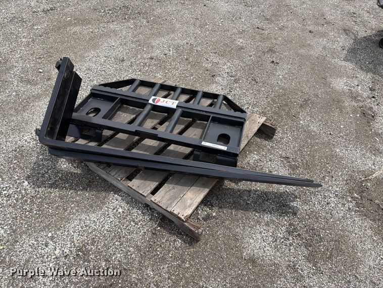 JCT skid steer forks - EQ8053