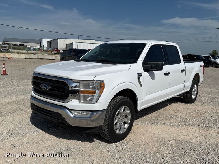 2022 Ford F150 Crew Cab pickup truck - ET6425