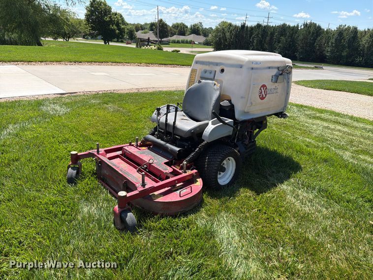 2021 eXmark Navigator ZTR lawn mower - EV2311