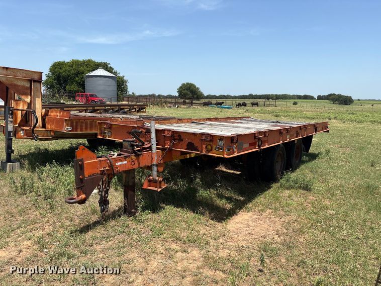 Wisconsin Trailer Co SD-12 tilt deck equipment trailer - EW0010