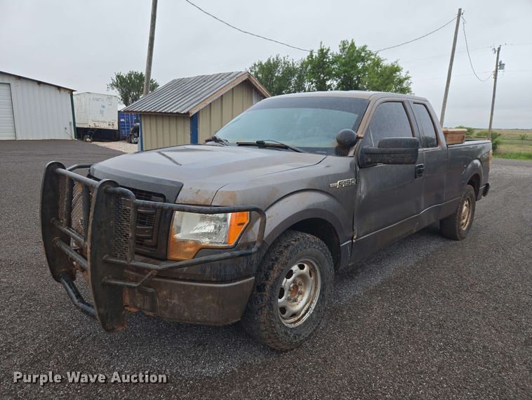 2014 Ford F150 Ext. Cab pickup truck - EW0339