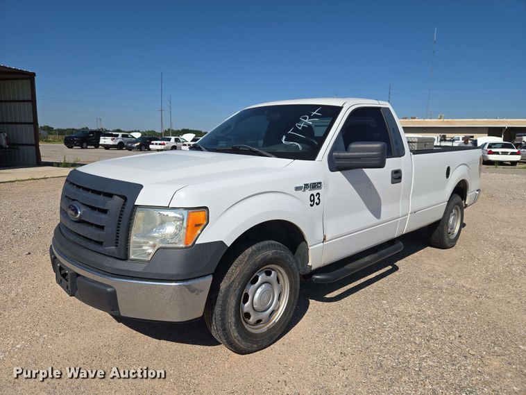 2012 Ford F150 XL pickup truck - EW0429