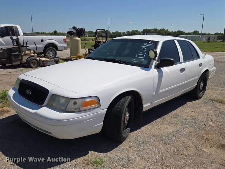 2006 Ford Crown Victoria Police Inetceptor  - EW0430