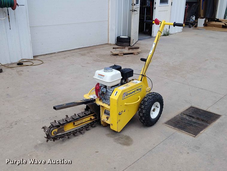 Ground Hog T-4 HS18 trencher - EW1026