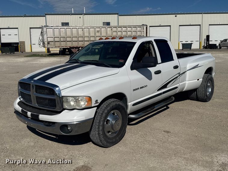 2005 Dodge Ram 3500 Ext. Cab pickup truck - EW4890
