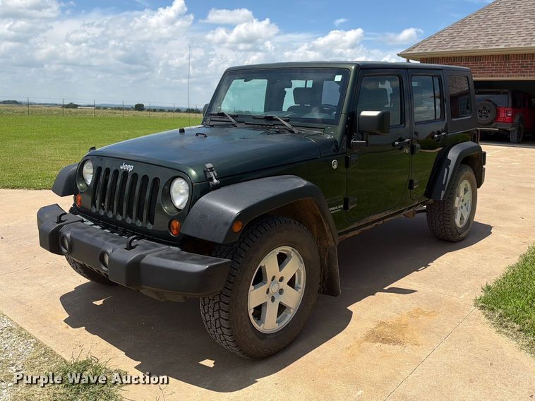 2010 Jeep Wrangler Unlimited SUV - EX4022