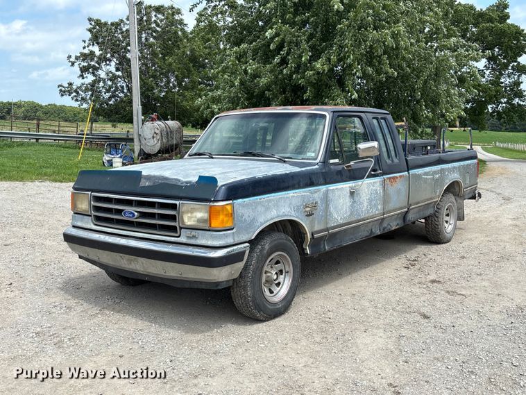 1991 Ford F150 Ext. Cab pickup truck - FC1763