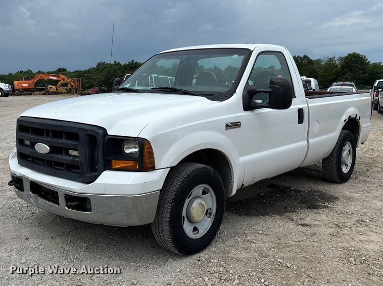2006 Ford F250 Super Duty XL pickup truck - FC5848