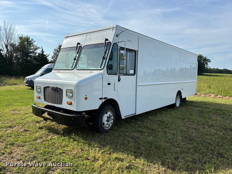 2017 Freightliner delivery truck - FG0497