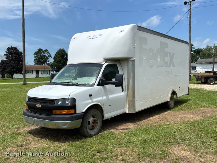 2018 GMC G3500 Box truck - FG0504