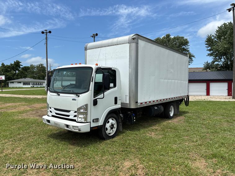 2016 Isuzu NQR box truck - FG0506