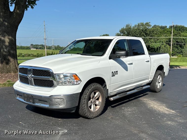 2019 RAM 1500 Crew Cab pickup truck - FG0513