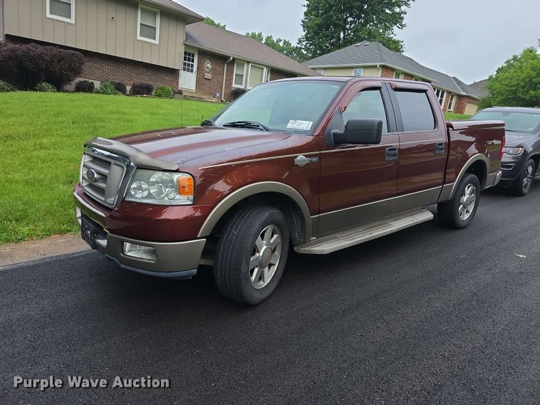 2005 Ford F150 Crew Cab pickup truck - FH6185