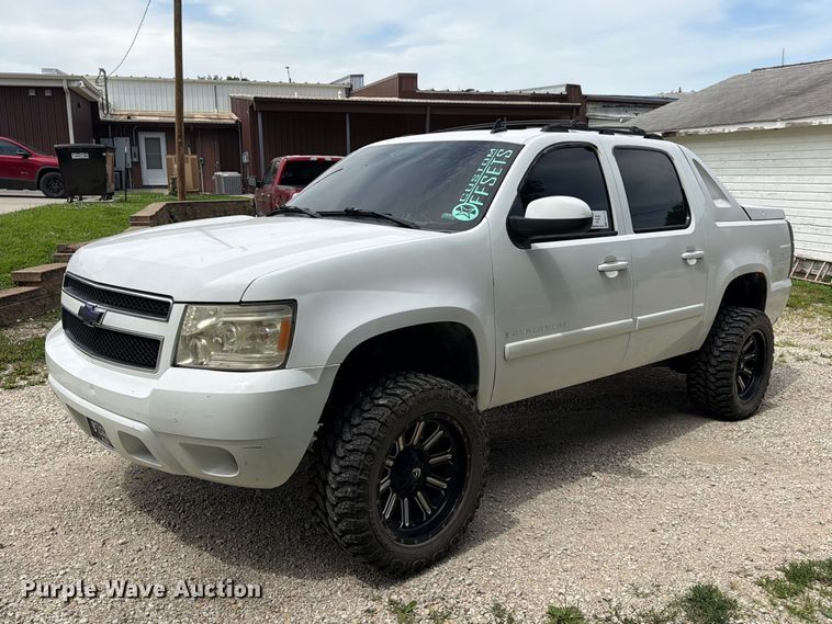 2007 Chevrolet Avalanche Crew Cab pickup truck - FK3113
