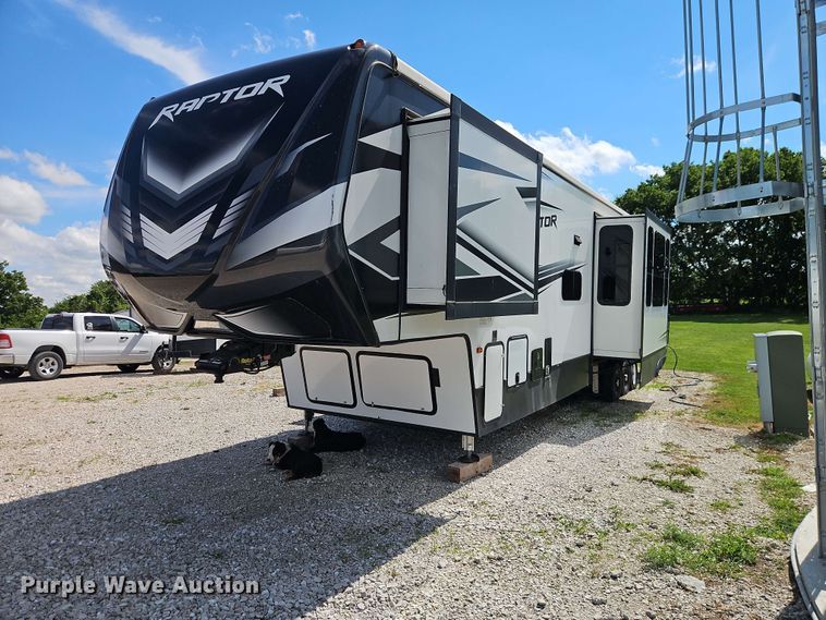 2021 Keystone Raptor 429 toy hauler camper - FN5717