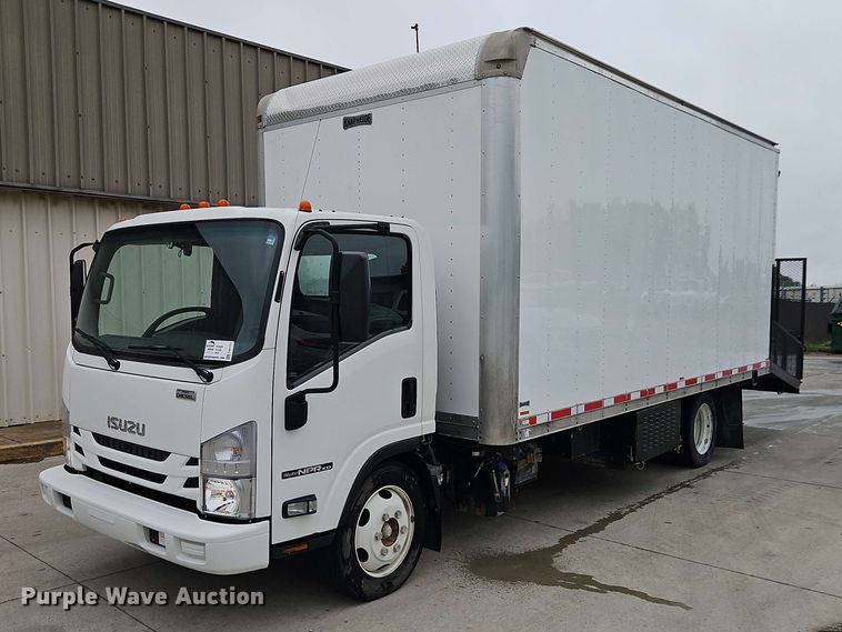 2018 Isuzu NPR box truck - FN5723