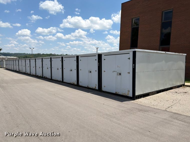 (17) storage containers - FN5731