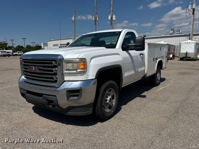 2016 GMC Sierra 2500HD utility bed pickup truck - NJ9066