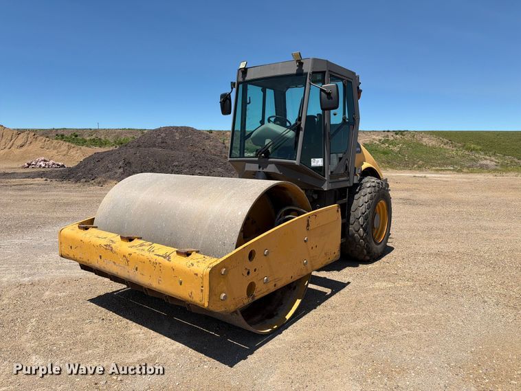 2013 Volvo SD115D single drum vibratory roller - DQ0009