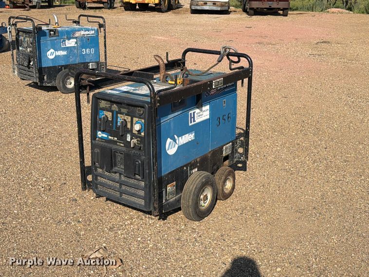2009 Miller Bobcat 250 welder/generator - DQ0036