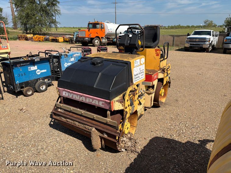 1996 Dynapac CC122 double drum vibratory roller - DQ0040