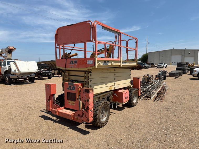 2002 JLG 400CRT scissor lift - DQ0045