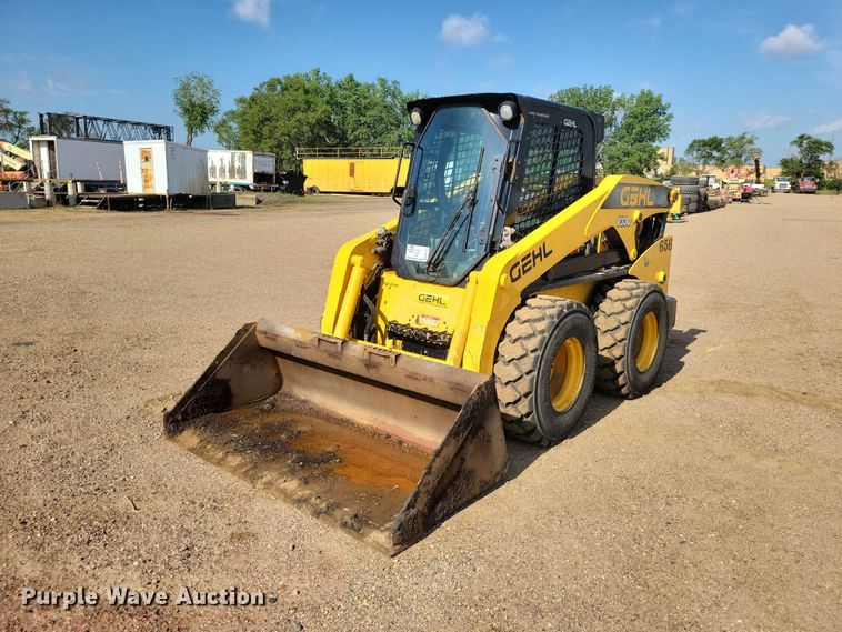 2019 Gehl V330 skid steer loader - EE1108