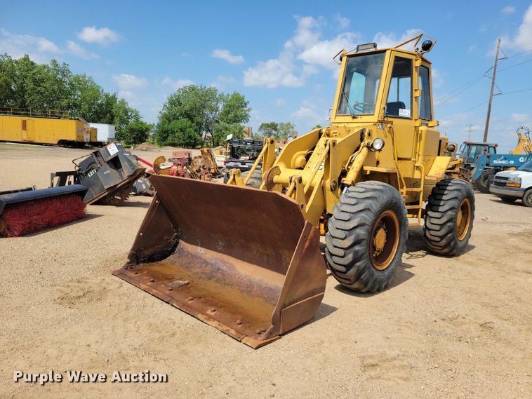 1984 Caterpillar 930 wheel loader - EE1110