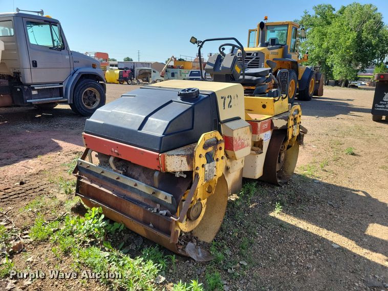 2001 Dynapac CC142 double drum vibratory roller - EE1146