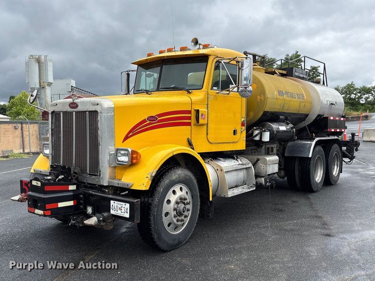 1997 Peterbilt 378 oil distributor truck - EF1252