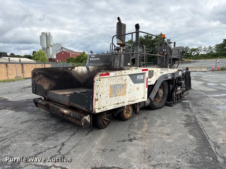 2011 Volvo PF2181 paver - EF1257