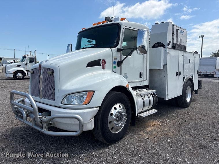 2015 Kenworth T370 utility / service truck - EG9187