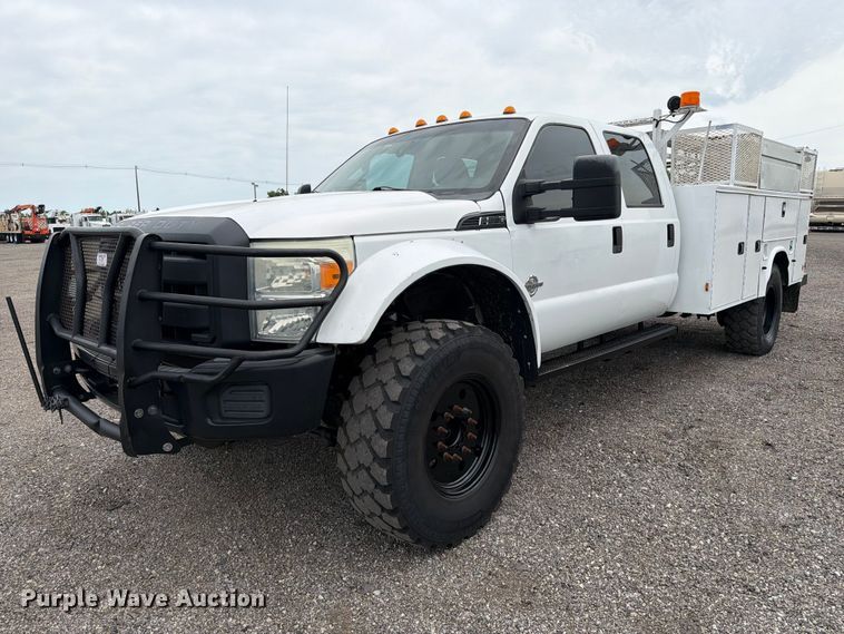 2016 Ford F550 Super Duty Crew Cab utility / service truck - EG9225