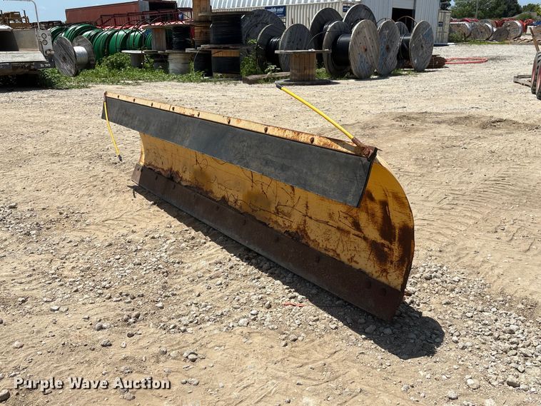 Meyer C-9 snow plow - EI5944