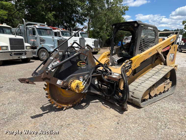 Quick Attach 1845RS skid steer rock saw - EM0136
