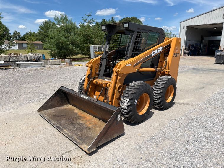 2002 Case 70XT skid steer loader - EM0139