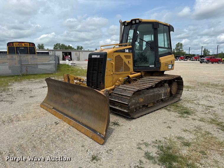Caterpillar D4K LGP dozer - EN0349