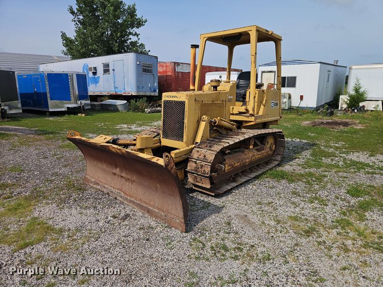 1986 Caterpillar D3B Z dozer - EO8537