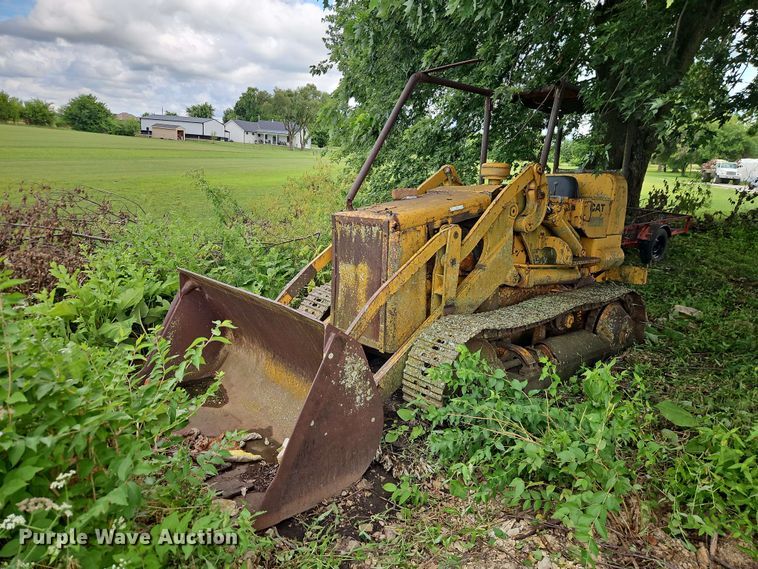 Caterpillar Crawlers For Sale In Kansas | Purple Wave Auction