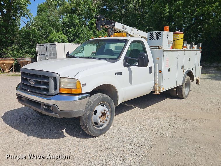1999 Ford F550 utility / service truck - EO8552