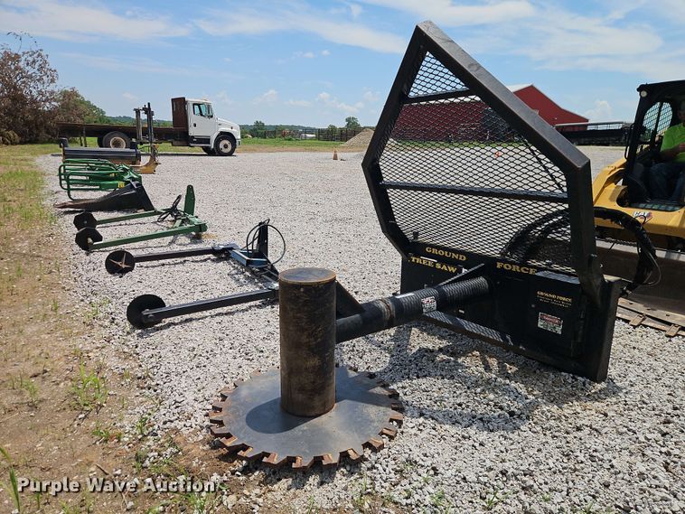 Harleman Mfg. Ground Force skid steer tree saw  - EO8586