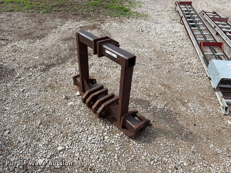 3 point hitch - EO8606