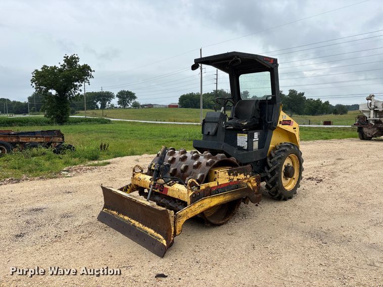 HyPac C812C single drum padfoot vibratory roller compactor - ER3058
