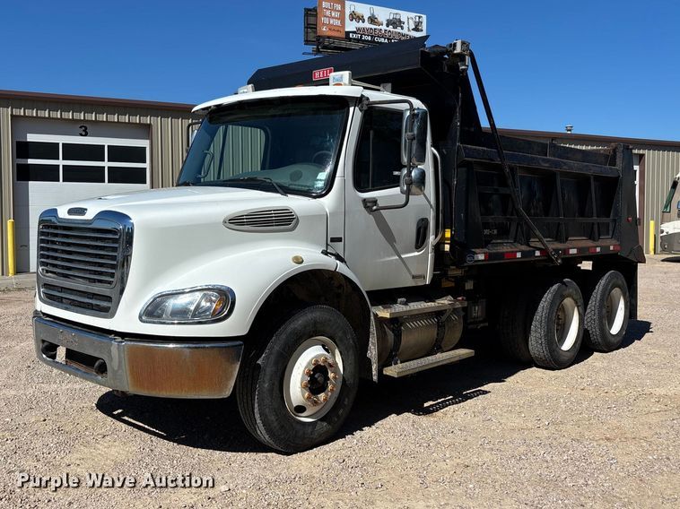 2005 Freightliner Business Class M2 dump truck - ER3062
