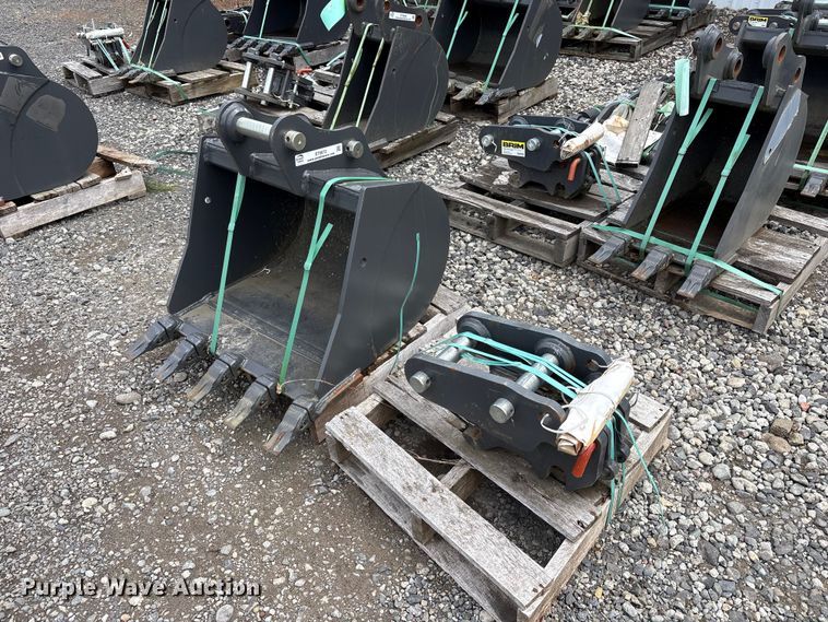 Excavator attachment - ET0672